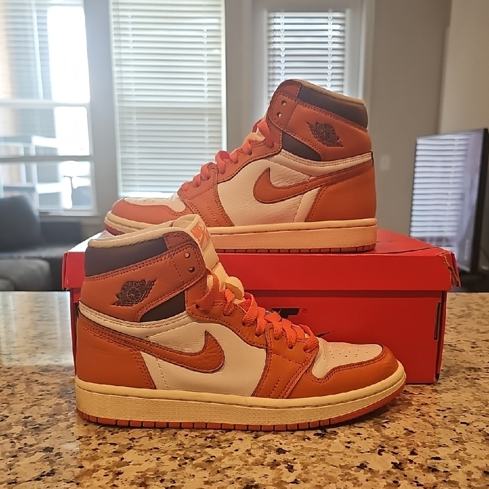 Jordan 1 Retro High OG - Orange, Brown and White